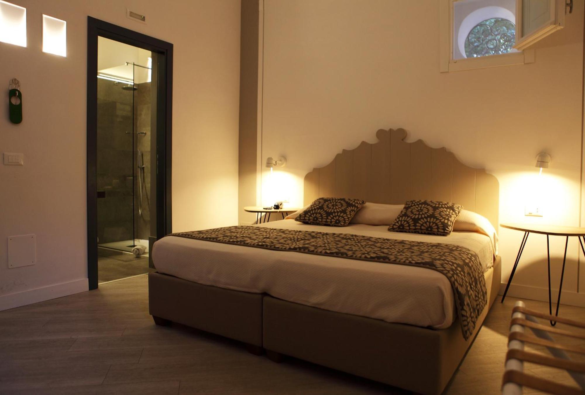 Aegusa Hotel فافينانا المظهر الخارجي الصورة