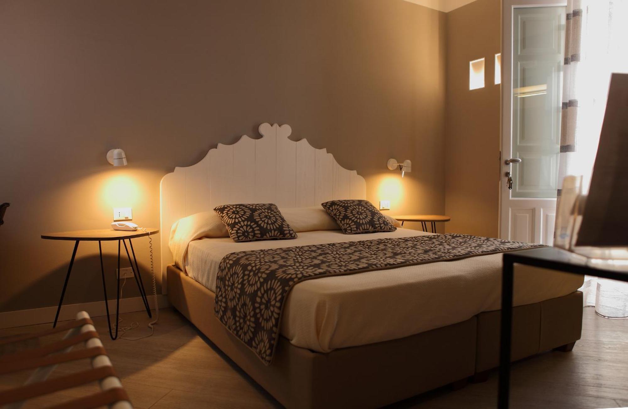 Aegusa Hotel فافينانا المظهر الخارجي الصورة