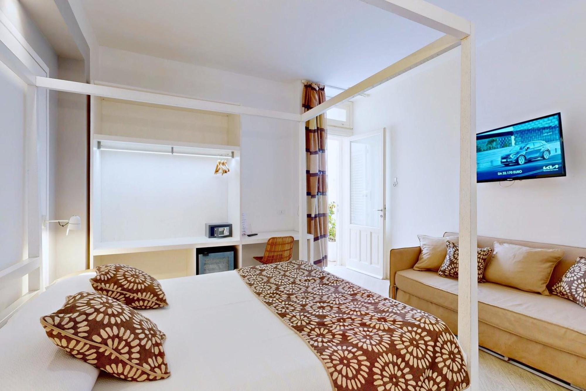 Aegusa Hotel فافينانا الغرفة الصورة