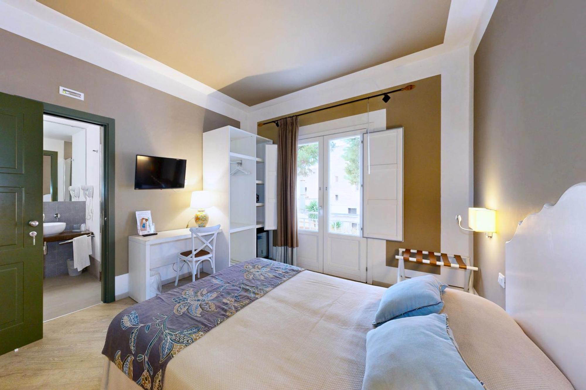 Aegusa Hotel فافينانا المظهر الخارجي الصورة